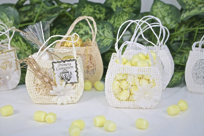 12 pcs-Daisy Purse Favor Bag White