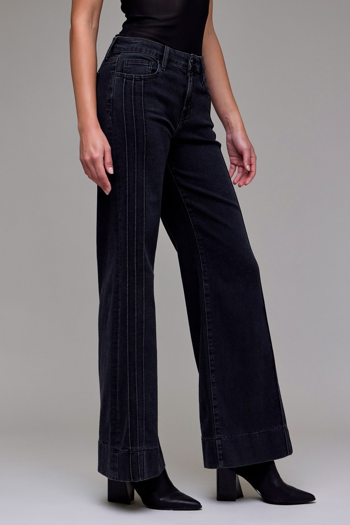 Hidden Mid Rise Happi Comfort Flare