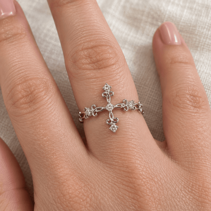 Celtic Cross Ring - Pampered Pretties