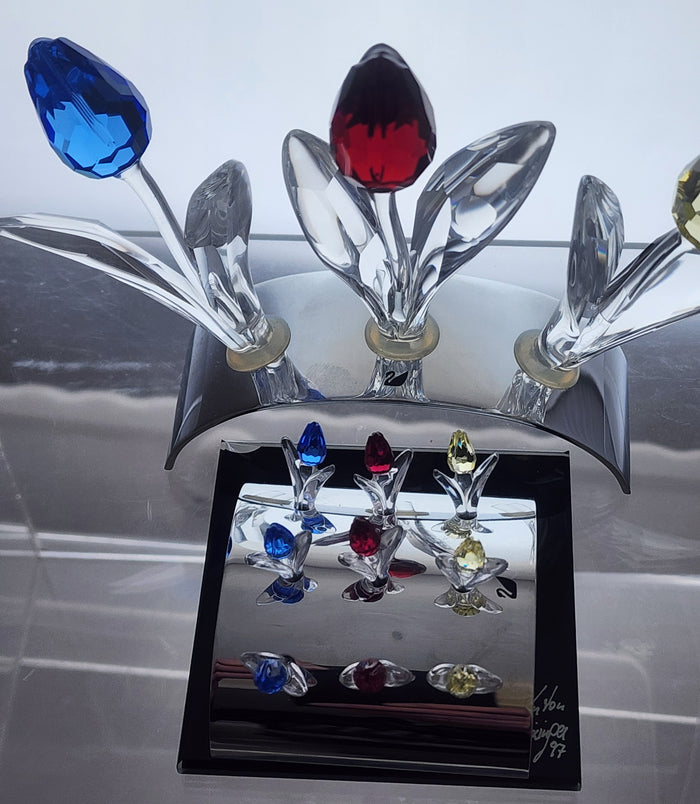 Swarovski crystal Tulip figurine DWH004