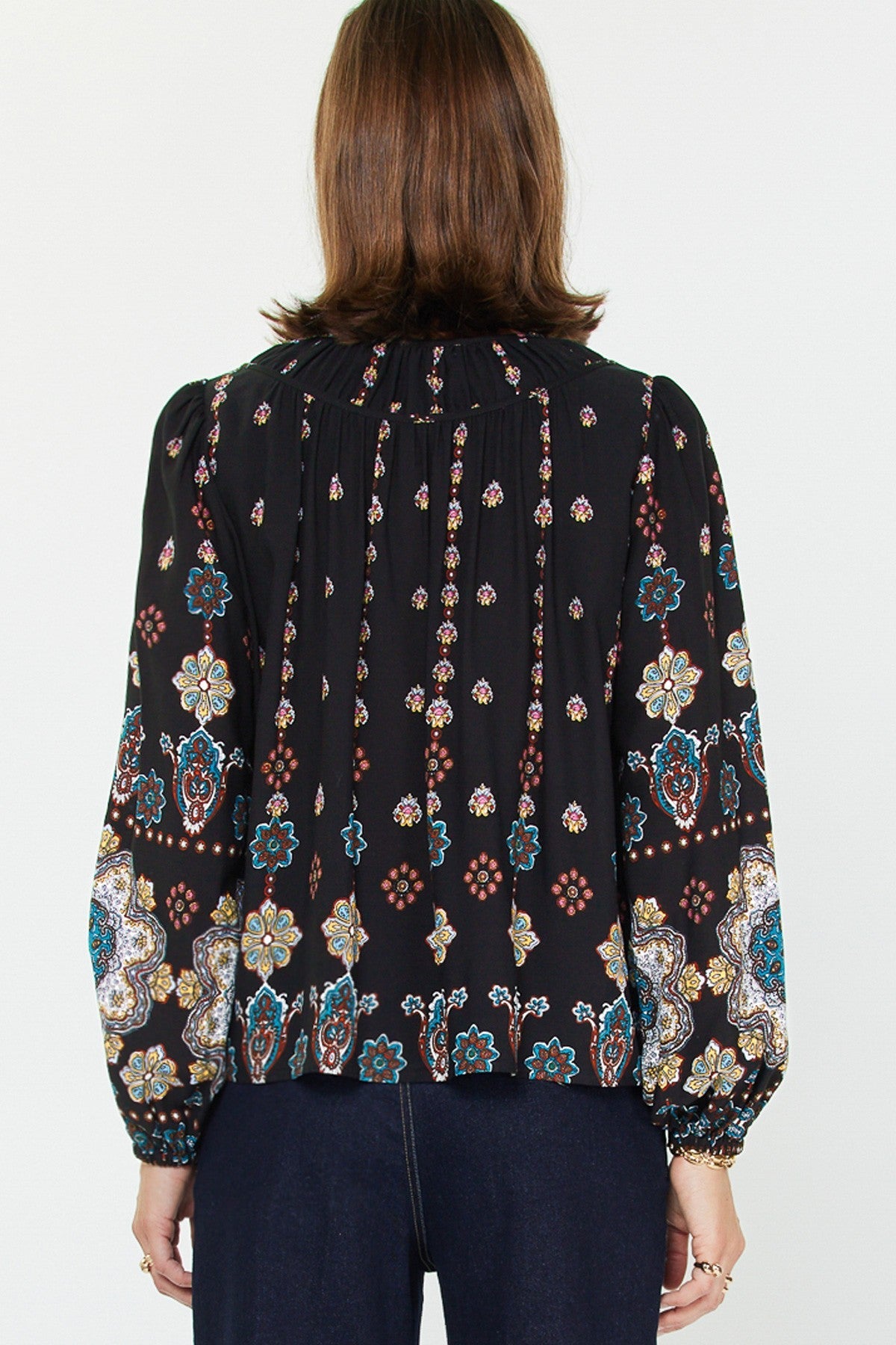 Ruched Round Neck LS Top