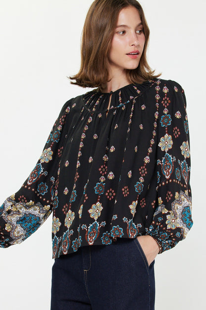 Ruched Round Neck LS Top