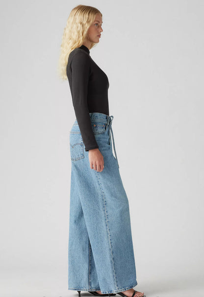Levis Baggy Straight Leg Jean