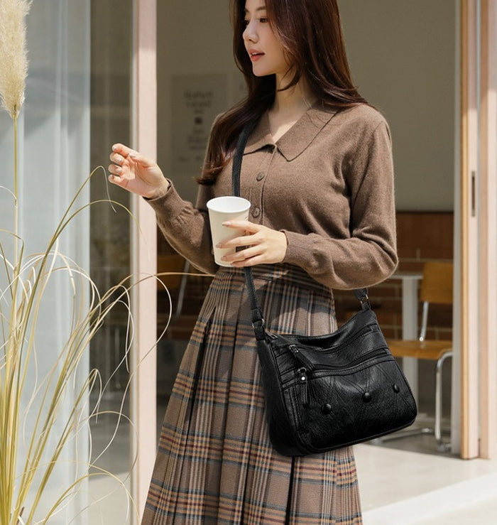 CL1413 - Elegant Luxe Messenger Bag