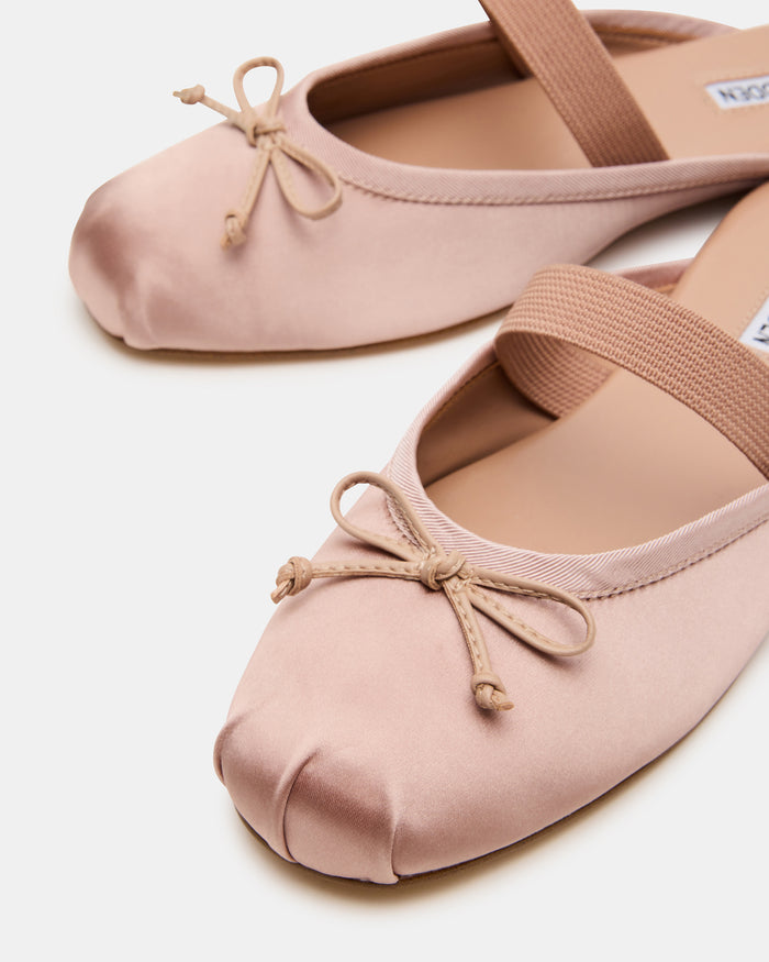 CUTESY BLUSH SATIN