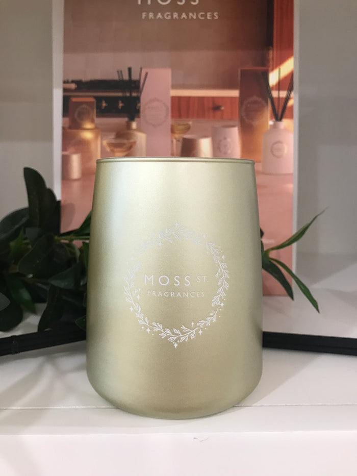 Large Candle 370g- Golden Cedar & Coconut