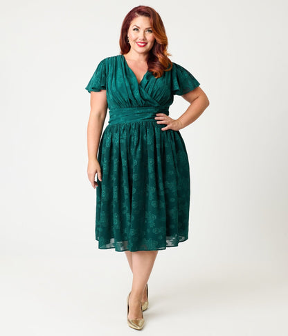 Magnolia Place Plus Size Emerald Floral Jacquard Midori Swing Dress