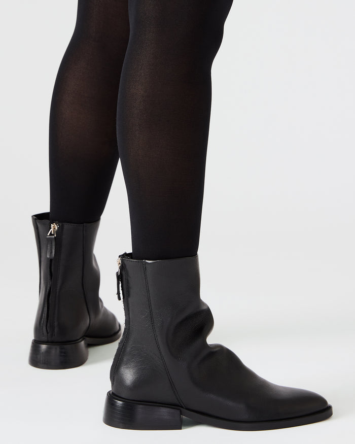 NEXIE BLACK LEATHER