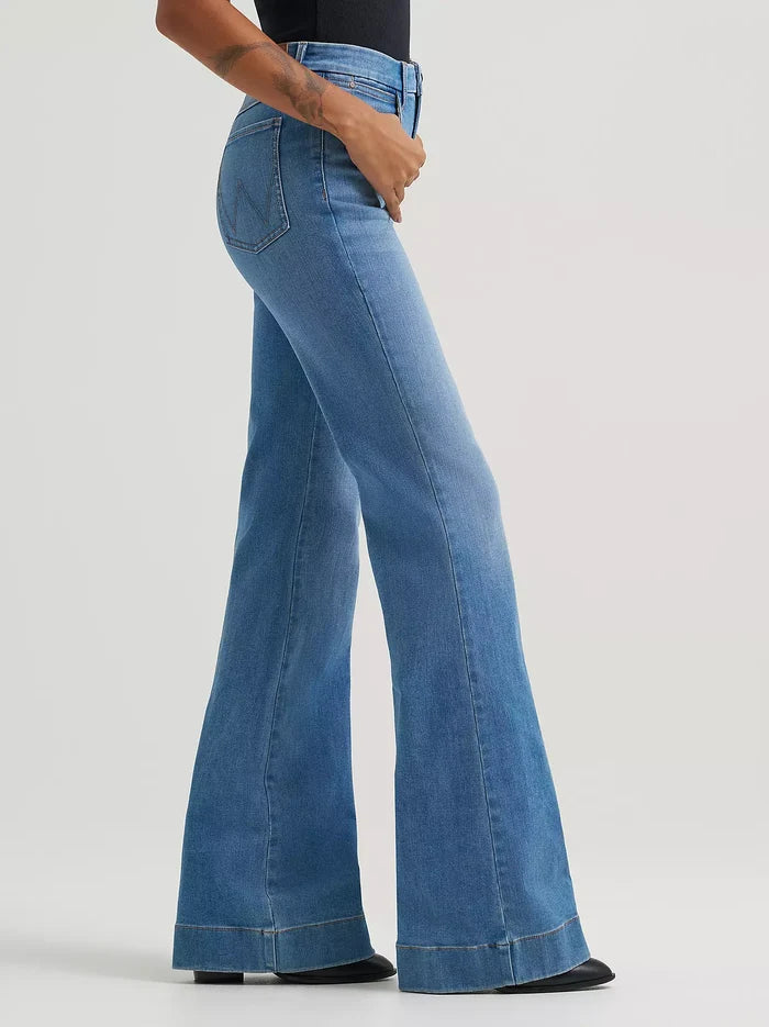 Wrangler Women's Bespoke High Rise Trouser Jean in Bristol