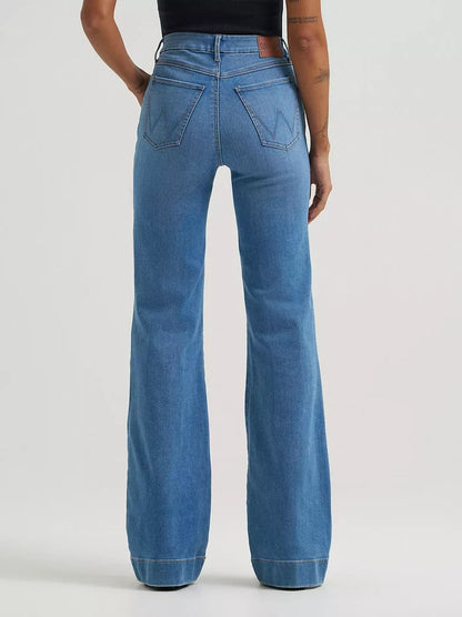 Wrangler Women's Bespoke High Rise Trouser Jean in Bristol